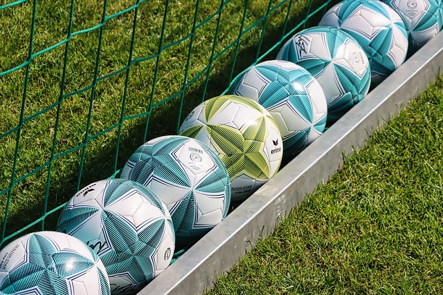Från gräsrotsnivå till topplista – fotbollspoddens resa på castbox